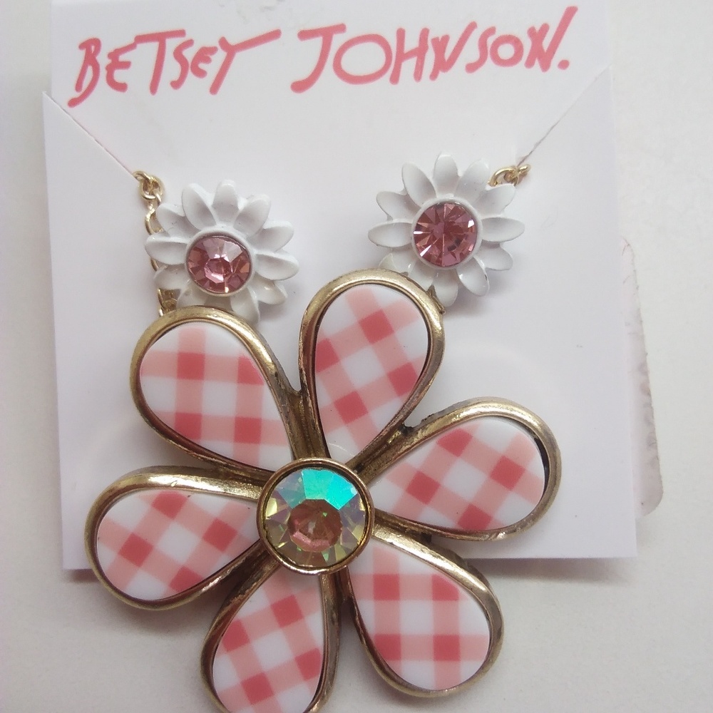 Betsey Johnson New Pink Gingham Flower Neck. & ER
